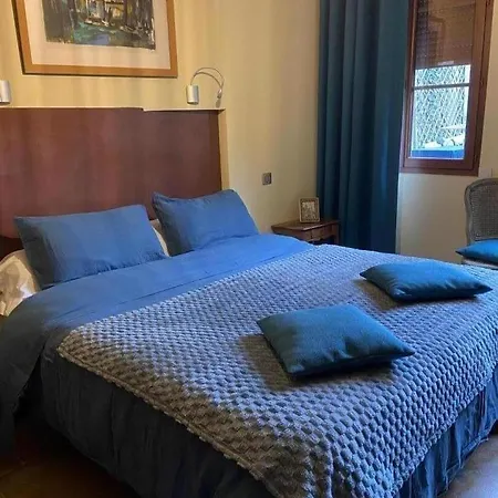 A L'ombre De La Cathedrale Appartement